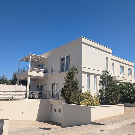 Villa Kora - Luxury Holiday Apartments لومباردا المظهر الخارجي الصورة