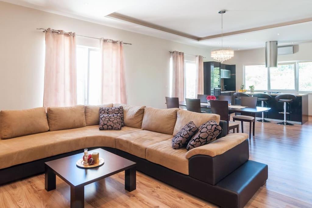 Villa Kora - Luxury Holiday Apartments لومباردا المظهر الخارجي الصورة