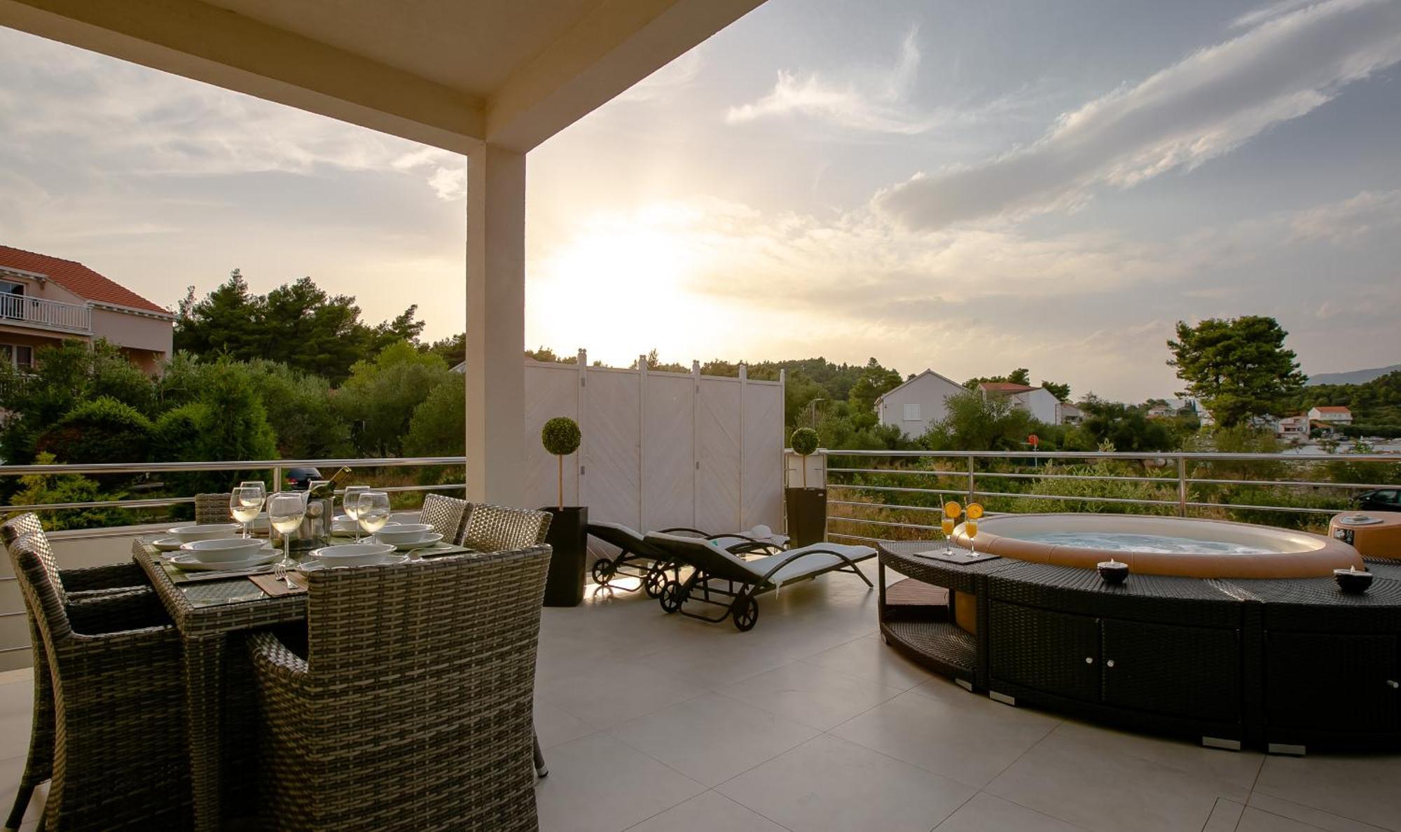 Villa Kora - Luxury Holiday Apartments لومباردا المظهر الخارجي الصورة